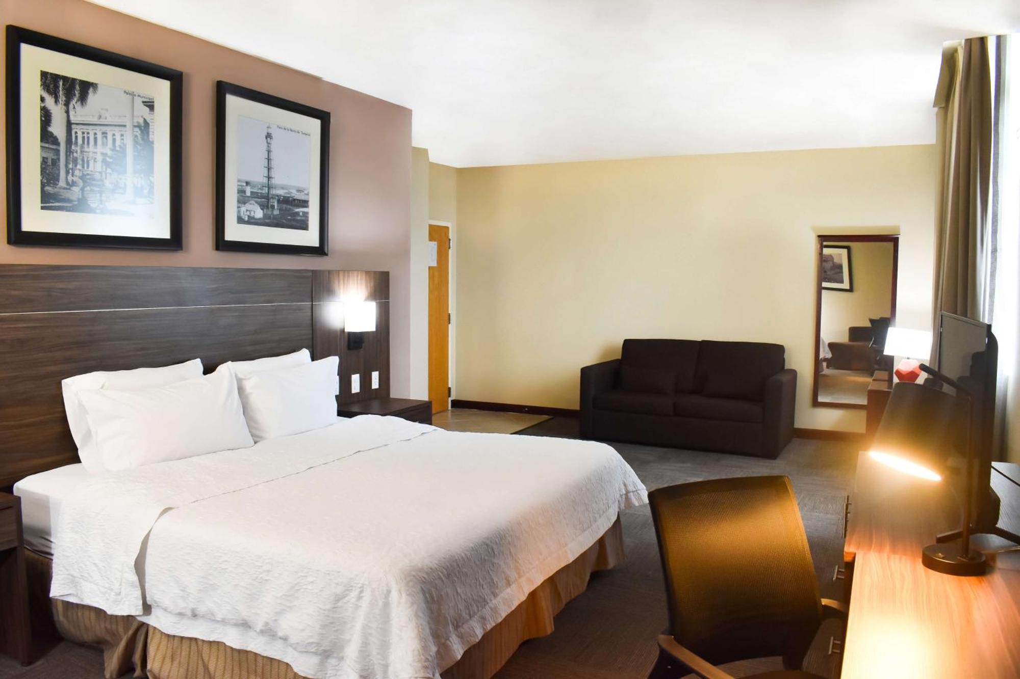 Hampton Inn Tampico Zona Dorada Exterior foto